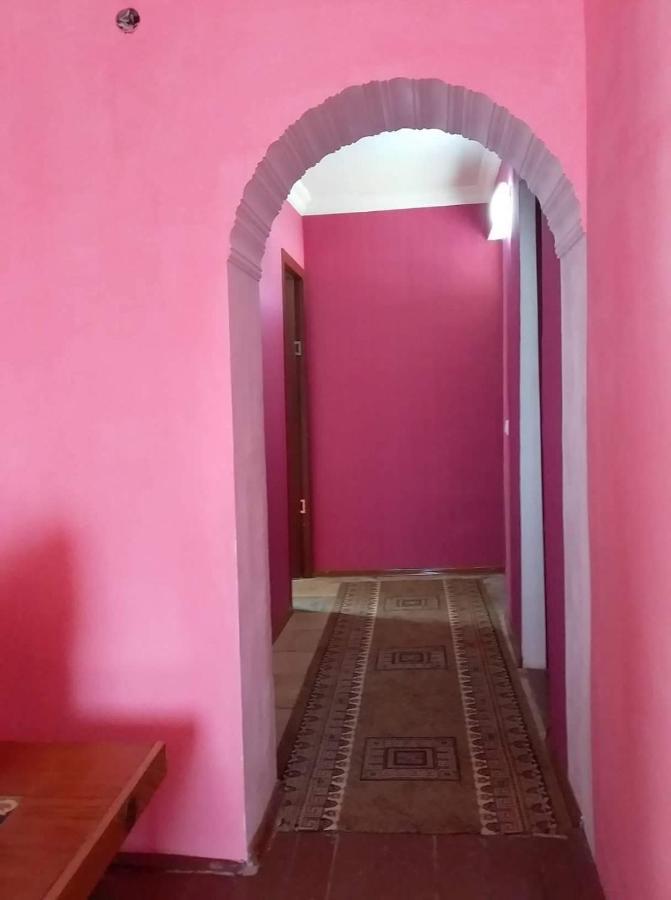 Udabno Naili Exterior foto