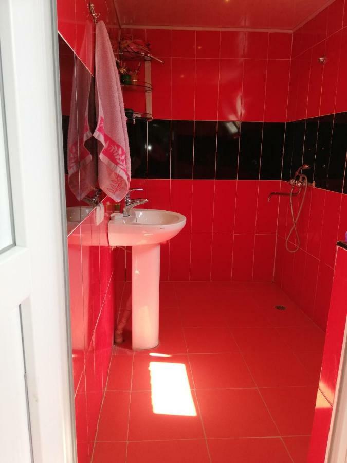 Udabno Naili Exterior foto